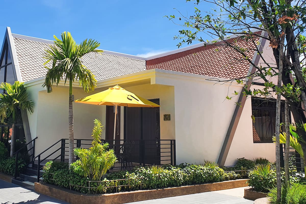Two-Bedroom Bungalow | Balcony view