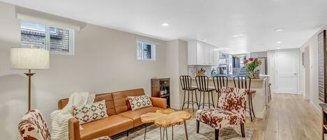 Smart TV, fireplace, offices
