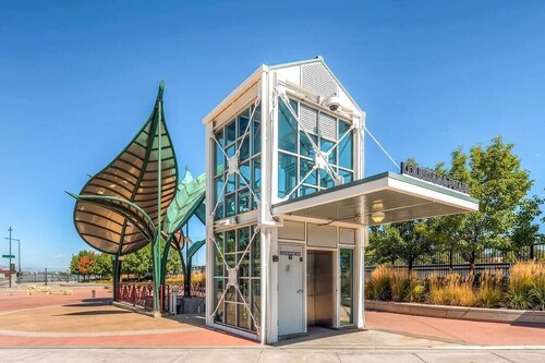 Charming Washington Park Getaway Private Apartment