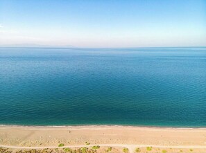 Beach - Gregory's loft (100 meters from the beach) (Αγία Άννα, Εύβοια)