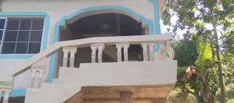 Lovely 1-Bed Cottage in St Catherine