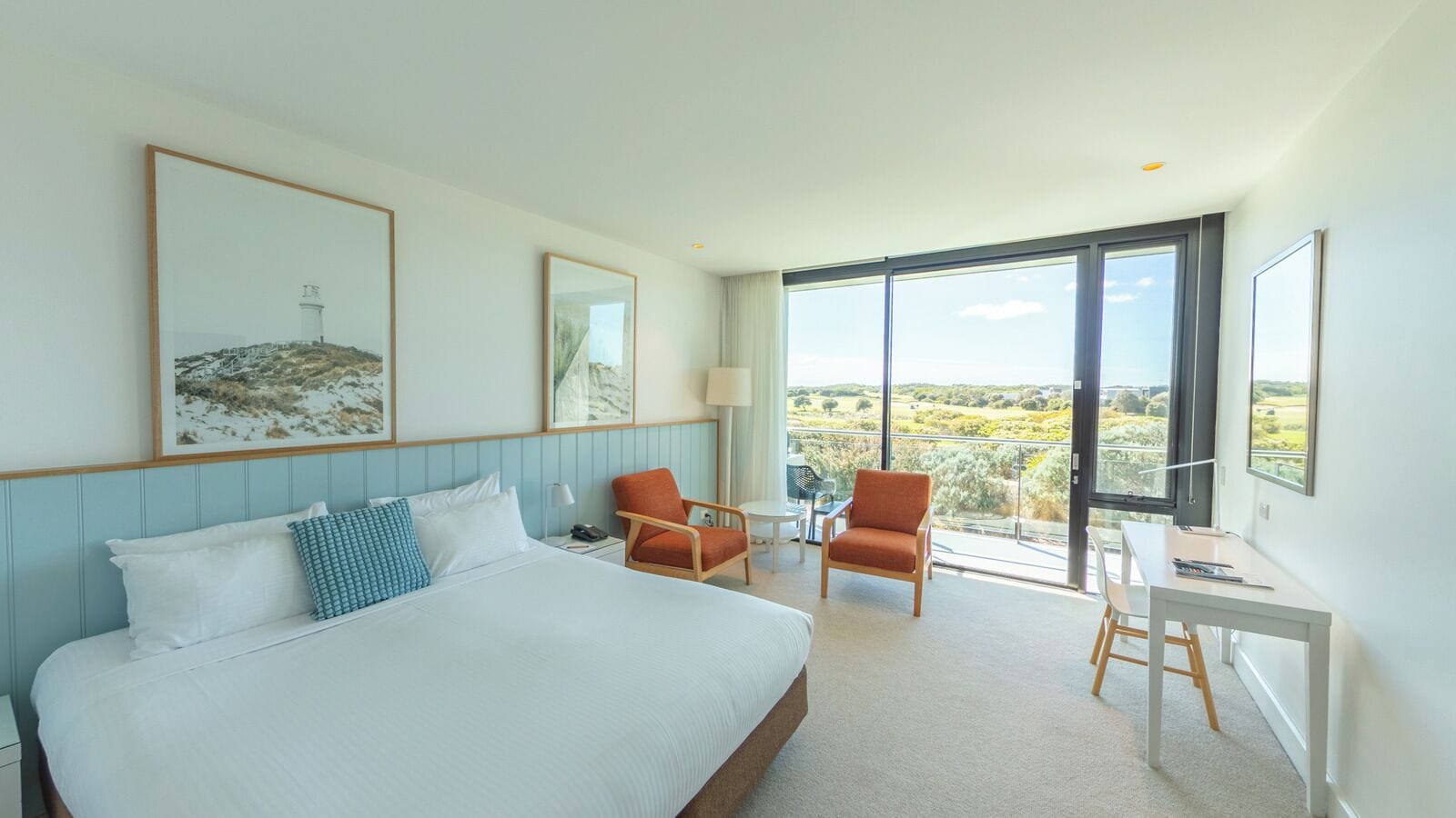 In-room safe, desk, laptop workspace, soundproofing