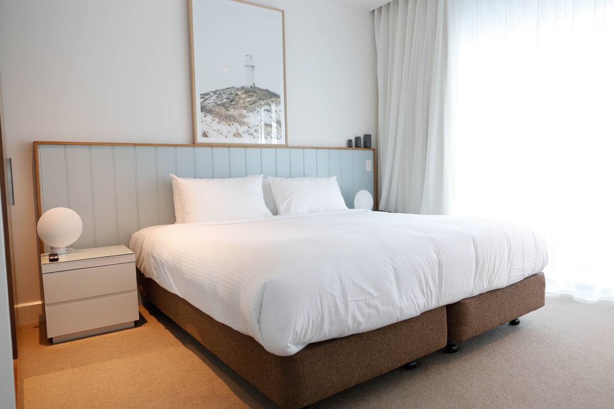 1 bedroom, in-room safe, desk, laptop workspace