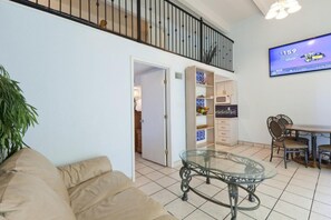 Condo, 2 Bedrooms | Living room