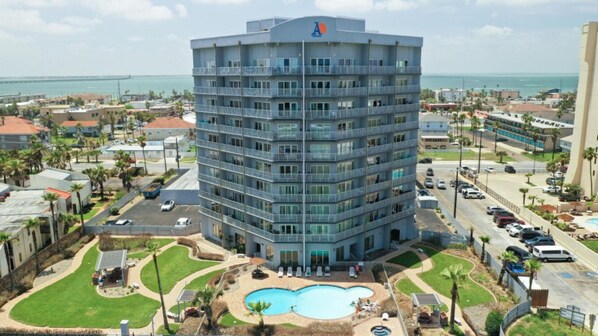 Condo, 2 Bedrooms | Exterior