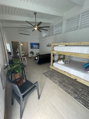 Iron/ironing board, free WiFi, bed sheets