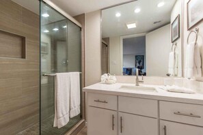 Appartement, 2 slaapkamers | Badkamer | Handdoeken