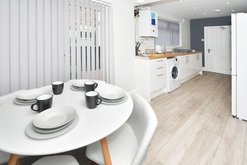 Townhouse @ Bucknall New Road Stoke