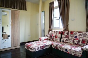 House | Living area | 30-inch LCD TV with cable channels, TV - Town Home by The Warehouse Chiang Mai (Chiang Mai)