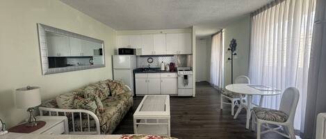 Ălytelevisio, Netflix, suoratoistopalvelut