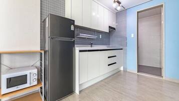 Basic Room, 1 Bedroom (Gajok room (Hallasan Mountain view)) | 1 bedroom, free WiFi