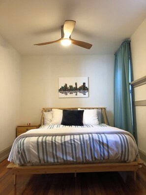 2 bedrooms, desk, iron/ironing board, free WiFi