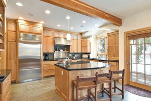 Unclassified image, 5 of 54, button - Summit Rose Escape • Theater Rm • Gourmet Kitchen (Frisco)