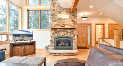 Summit Rose Escape • Theater Rm • Gourmet Kitchen