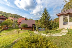 Maison Familiale, 2 chambres, balcon, côté montagne (Chalet With Private Whirlpool And) | Extérieur