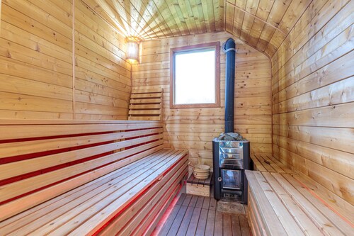 Chalet With Private Whirlpool And Sauna