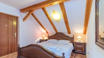 Family House, 2 Bedrooms, Balcony, Mountainside (Chalet With Private Whirlpool And) | 2 bedrooms, free WiFi, bed sheets