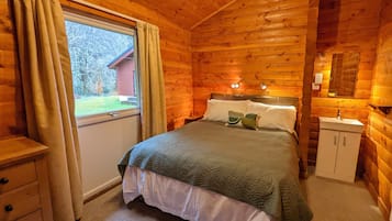 3 makuuhuonetta, silitysrauta/-lauta, vauvan matkasänky, ilmainen Wi-Fi