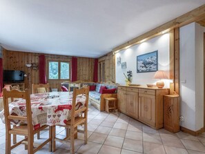 Fridge, oven, stovetop, dishwasher - Méribel Mottaret Apartment: 3 bedrooms, easy access to slopes (Méribel)