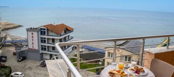 Hotel Nais Beach