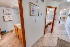 Combined shower/bathtub, hair dryer