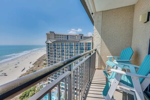 Property grounds - New Top Floor Ocean Front 1BR with Updated Kitchen (North Myrtle Beach)