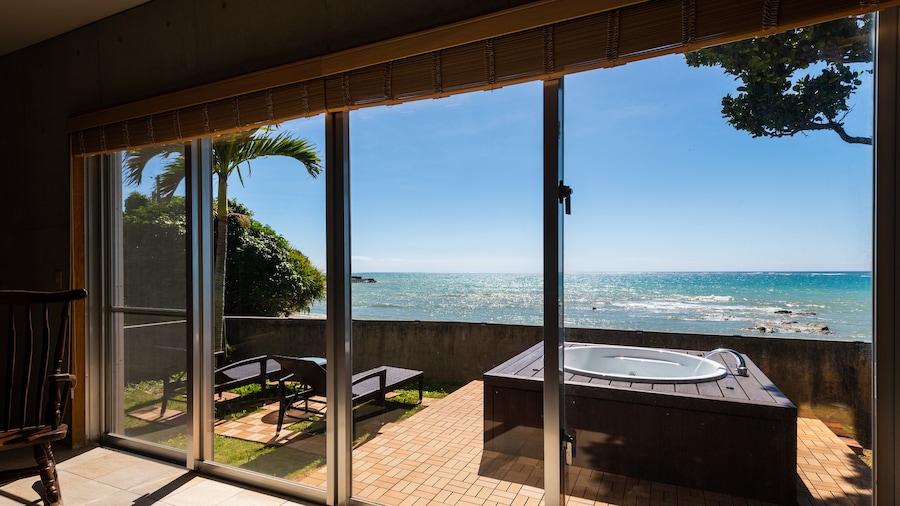 Pine House in Ginoza