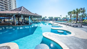 Piscina interna, piscina aquecida