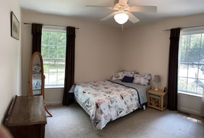 3 Schlafzimmer, Bügeleisen/Bügelbrett, kostenloses WLAN, Bettwäsche