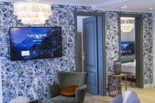 Apartamento superior, 2 habitaciones, balcón, vistas a la montaña | Wifi gratis y ropa de cama