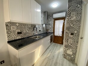 Fridge, microwave, oven, dishwasher - GABRIEL VERDUN (SAN JAVIER)