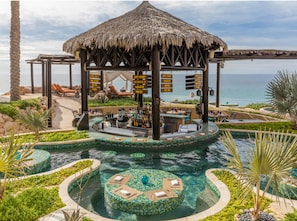 Property grounds - Luxurious 5 Diamond Resort Deluxe One Bedroom at Lands End (Cabo San Lucas)