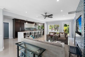 Smart TV, offices - Just 10min to downtown Ft. Lauderdale & beach, this modern home offers everything a group could want for an upscale relaxing getaway. Unwind in the very private and peaceful backyard oasis, featuring a heated pool ($), 6-person hot tub & fire pit. (Fort Lauderdale)