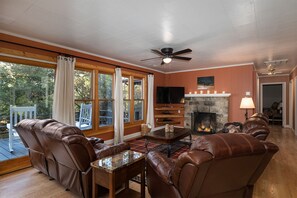 TV, peis og fotballspill