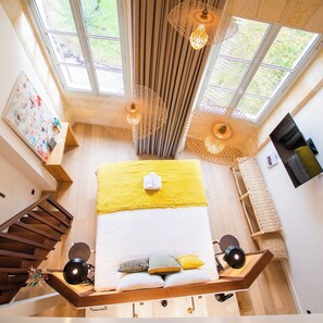 Suite | Premium bedding, soundproofing, free WiFi, bed sheets - LOLA Boutique Hôtel Bordeaux Centre (Bordeaux)