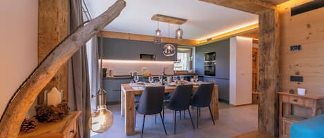 Familienapartment, Mehrere Schlafzimmer, 2 Bäder (Giulia) | Wohnbereich