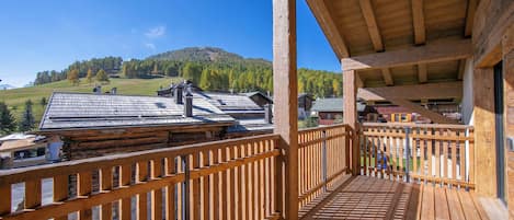 Family Apartment, Multiple Bedrooms, 2 Bathrooms (Lucia) | Terrace/patio