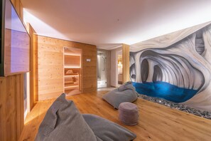 Familienapartment, Mehrere Schlafzimmer, 2 Bäder (Lucia) | Innenbereich