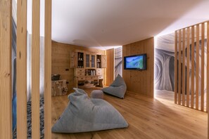 Appartamento familiare, 2 camere da letto, 2 bagni (Lucia) | 2 camere, ferro/asse da stiro, Wi-Fi gratuito, lenzuola