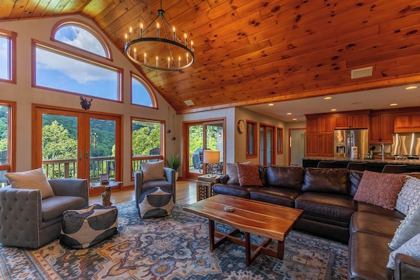 Fernseher, Kamin, Computerbildschirme