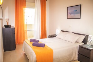 1 chambre, fer et planche à repasser, lit parapluie, Wi-Fi gratuit