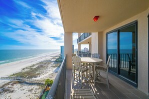 Outdoor dining - Phoenix X 1202 | Gulf-Front Condo w/ Pools (Orange Beach)