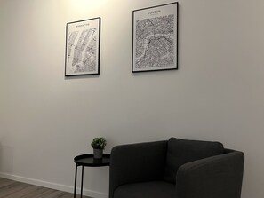 Laptop workspace, iron/ironing board, free WiFi, bed sheets - NorthApartments Chemnitz (Chemnitz)