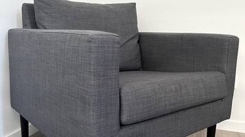 Laptop workspace, iron/ironing board, free WiFi, bed sheets