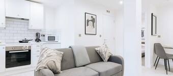 Central Ipswich Modern Budget 1 Bed Apartment