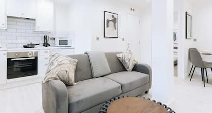Central Ipswich Modern Budget 1 Bed Apartment