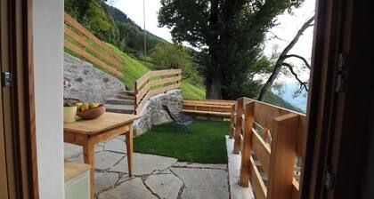 "Bergchalet Prantach" mit Bergblick, Sauna, Terrassen und Garten