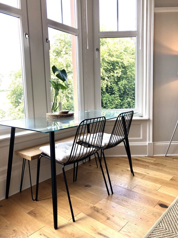Departamento, 2 camas Queen size | 2 habitaciones, tabla de planchar con plancha y wifi gratis