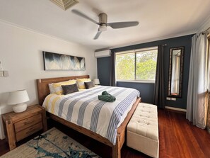 4 bedrooms, free WiFi, wheelchair access