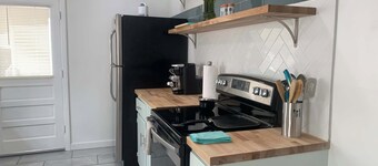 East Side 2BR - 1 BA Newly Remodeled Home